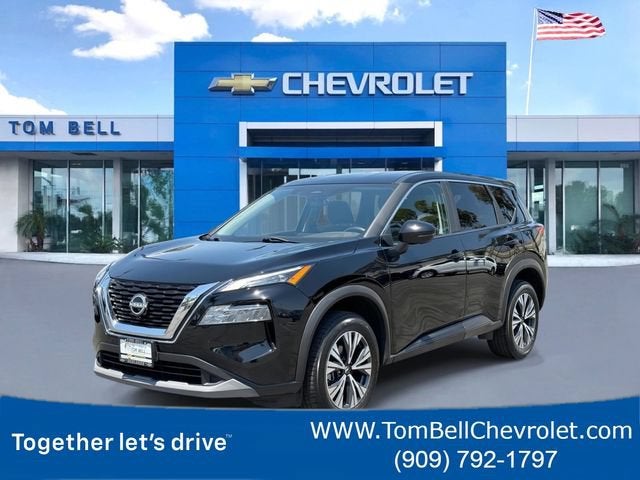 2023 Nissan Rogue SV in Black — front three-quarter view